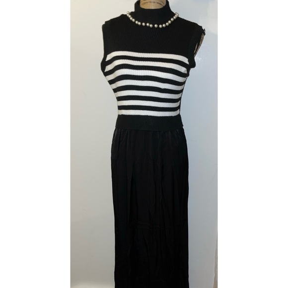 Ontwelfth Black and White Striped Sleeveless  Dress - Picture 5 of 7